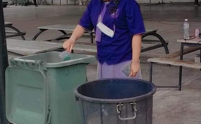 เก็บขยะ