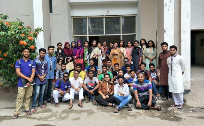 ক্রু মিটিং