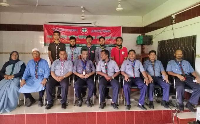 আর.এস.এল বেসিক কোর্সে ভলান্টিয়ার হিসেবে দায়িত্ব পালন 