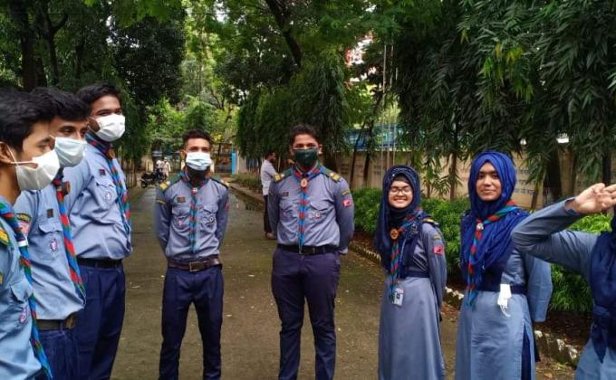  ছাত্রছাত্রীদের ভর্তিযুদ্ধে রোভারদের সহযোগিতা 