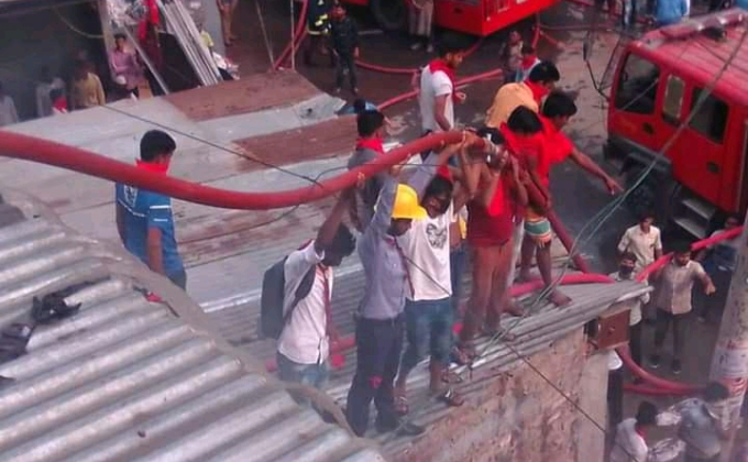 অগ্নিকান্ড নিভানোর জন্য স্কাউট