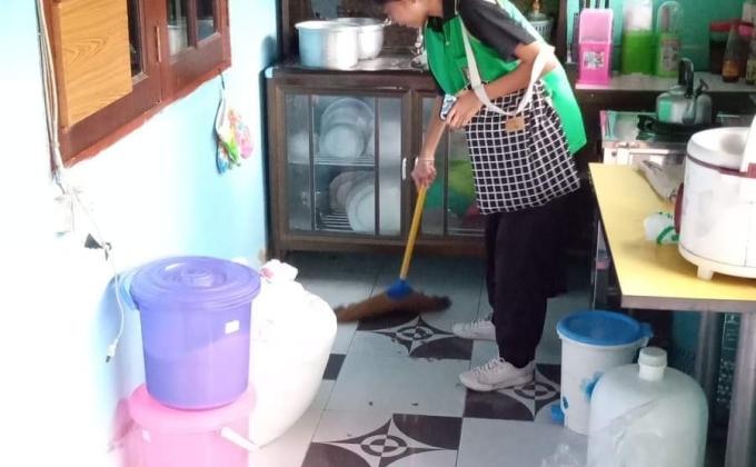 กวาดบ้าน