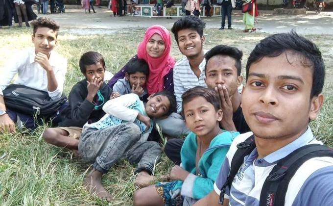 পথশিশুদের শিক্ষাদান কর্মসূচি (০৮-০৩-২০১৯)