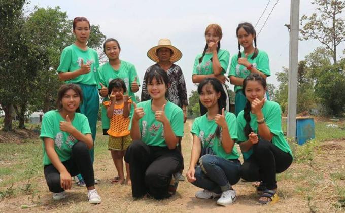 สิ้นสุดลงแล้วกับโครงการ swa ดิฉันในถานะตัวแทนแกนนำโครงการขอขอบคุณคณะผู้นำหมู่บ้านและชาวบ้านทุ่งใหญ่ ตำบลขี้เหล็ก อำเภอเมือง จังหวัดอุบลราชธานี ที่ให้ความร่วมมือกะเรา 