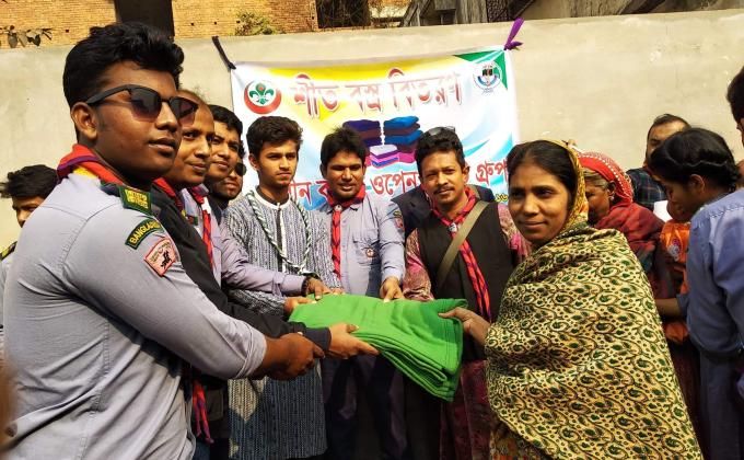 শীতবস্ত্র বিতরণ