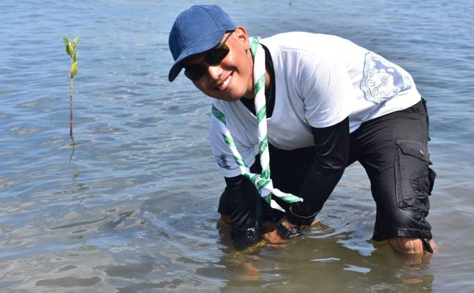 Earth Day 2018 - Mangrove Tree Planting