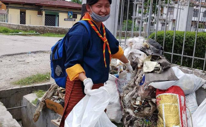 Mass Cleaning by scouts.