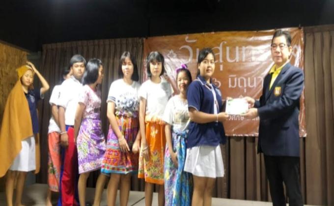 แสดงละครวันสุนทรภู่