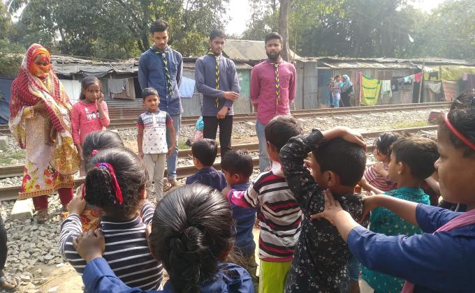 রোভারদের সুবিধা বঞ্চিত শিশুদের পাঠদান কর্মসূচি 