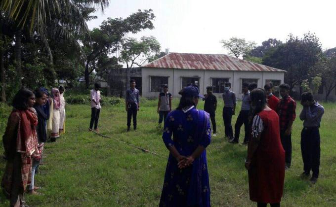 ক্রু মিটিং 