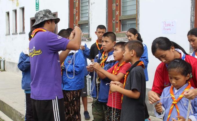 Assisting Adult Leader in Running a Troop by Rovers 