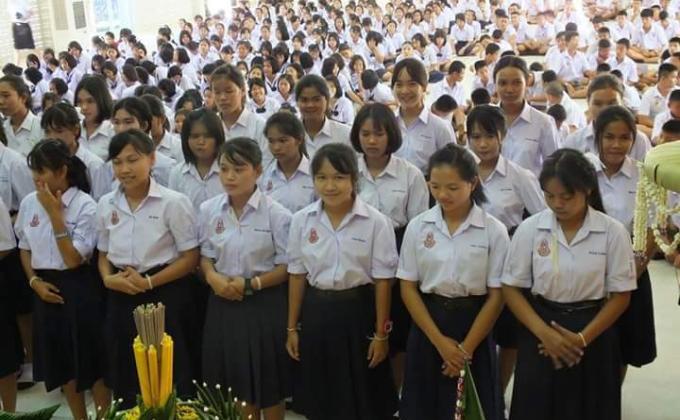กิจกรรมขับร้องเพลงประสานเสียงวันครู
