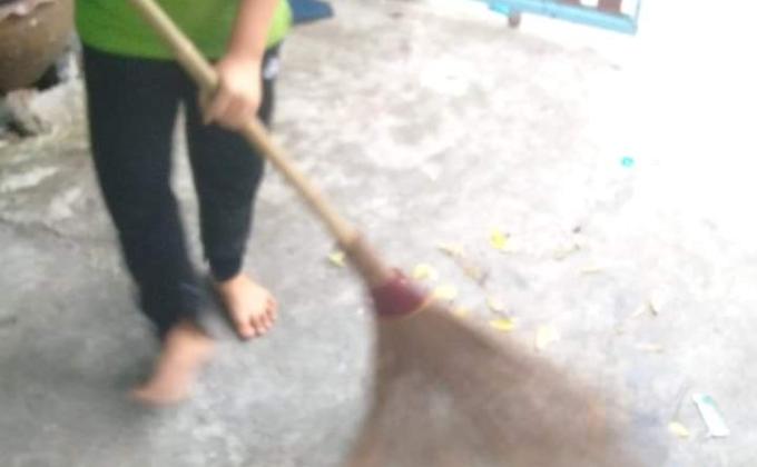 กวาดบ้าน