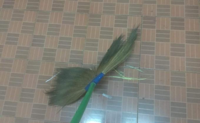 กวาดบ้าน