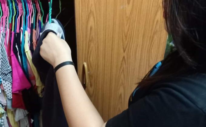 เก็บผ้า