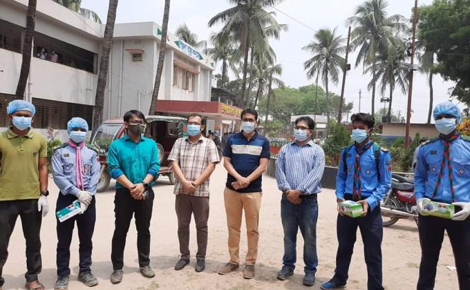 শতভাগ মাস্ক ব্যবহার নিশ্চিতকরনে এক সপ্তাহ ব্যাপী সচেতনতামূলক কার্যক্রম By খানসামা উপজেলা রোভার।