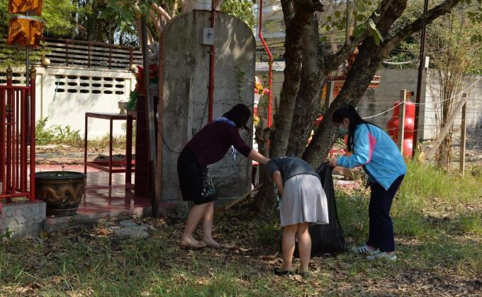 มาช่วยกันเก็บขยะ