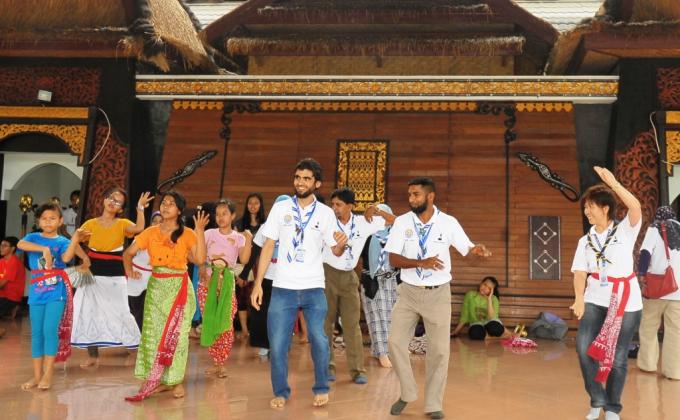 Memperkenalkan Budaya Indonesia Di TMII