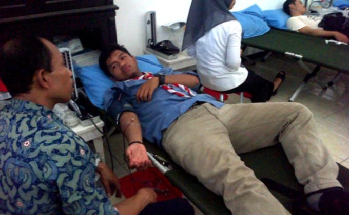 "DONDA" Proving Love to Others