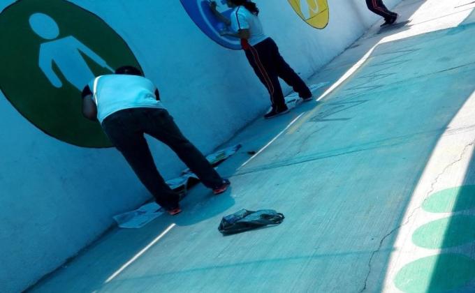 "Juega, pinta y aprende"
