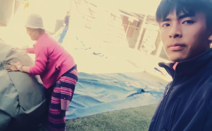 Help to dismantal huts