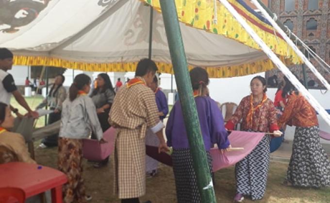 zhabtok (voluntary service) at Lam Serpo Lhakhang, Punakha