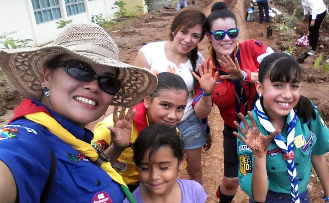 Un Scout, un árbol - Trees for the world