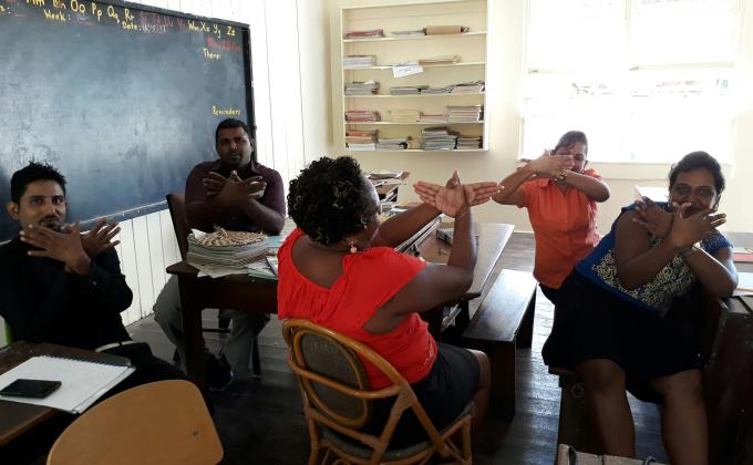 MoP session with primary school teachers
