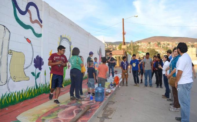 Wall Painting in Granjas Familiares to promote community engagement