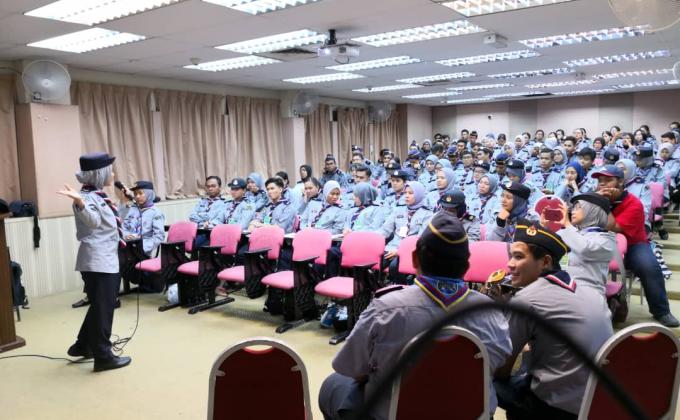 KARNIVAL KEPEMIMPINAN PENGAKAP ABAD KE-21