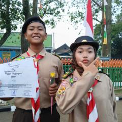 Profile picture for user ali pari